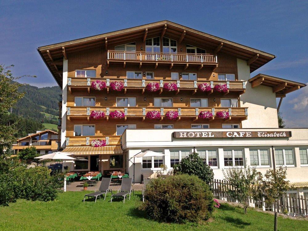 Hotel Elisabeth Fuegen Exterior photo